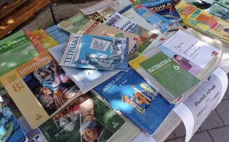 Учебниците от 8 до 12 клас безплатно в дигиталната раница от следващата учебна година