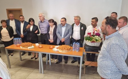 Кандидатът за кмет на Община Каварна Елена Балтаджиева откри предизборната си кампания