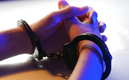 Трима са задържани за притежание на канабис и амфетамин за ден