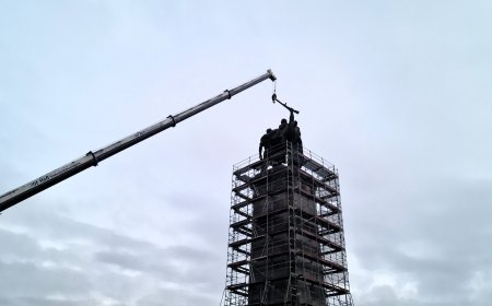 Демонтаж на Паметника на Съветската армия в София