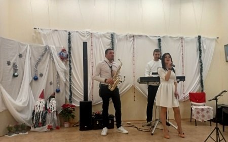 Популярни коледни песни и класически произведения звучаха в Каварна