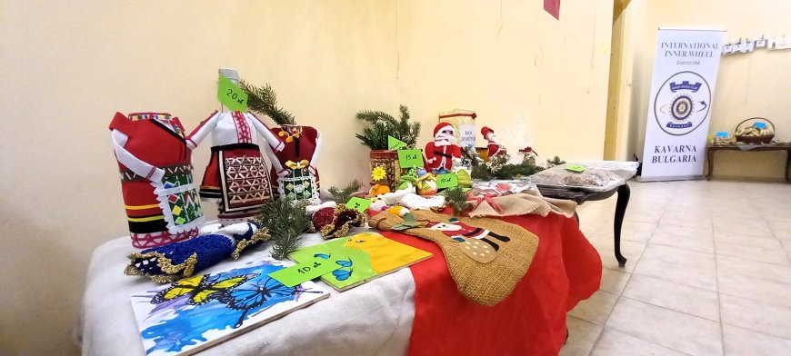 Благотворителност за Ели, традиционна Коледна изложба-базар “От жените на Каварна“