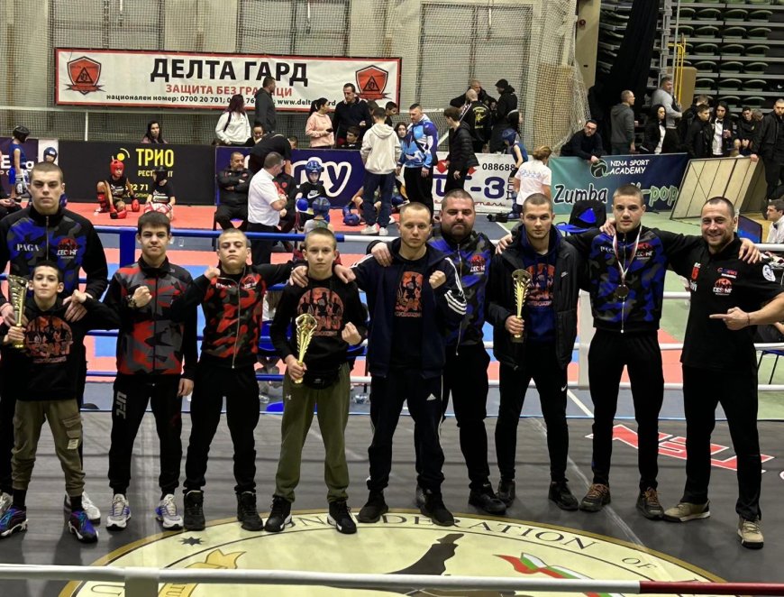 СИЛА: Бойците на "Десант" с невероятно представяне в кикбокс турнир "Топ Тен Пловдив"