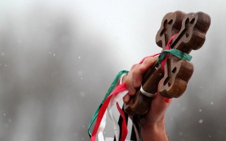 Ритуално хвърляне на Светия кръст за Йордановден в Каварна и Шабла