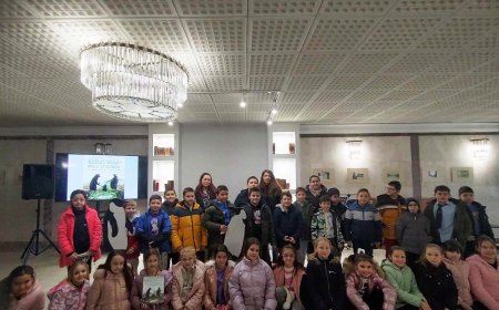Третокласници „пътуваха до Антарктида“ в Регионалната библиотека „Дора Габе“