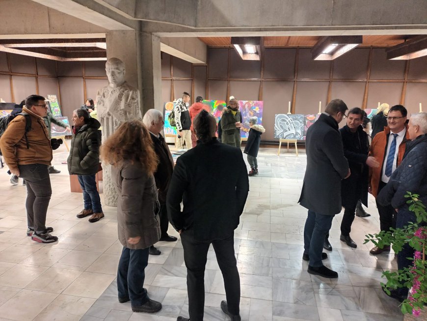 Трета изложба на талантите от ART HERO /снимки/