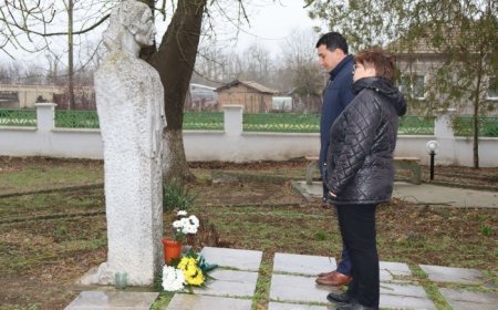 В  с. Дъбовик почетоха паметта на Дора Габе
