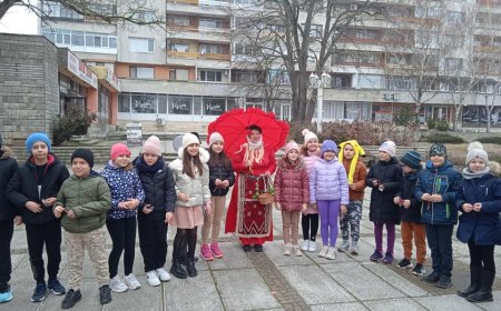 Мартенско дърво „разцъфтя“ в центъра на Каварна