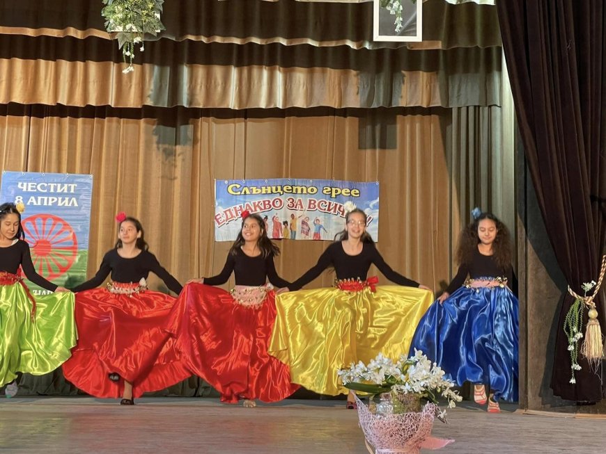 Празничен концерт, посветен на Международния ден на ромите, организира Община Добричка в читалището на село Победа