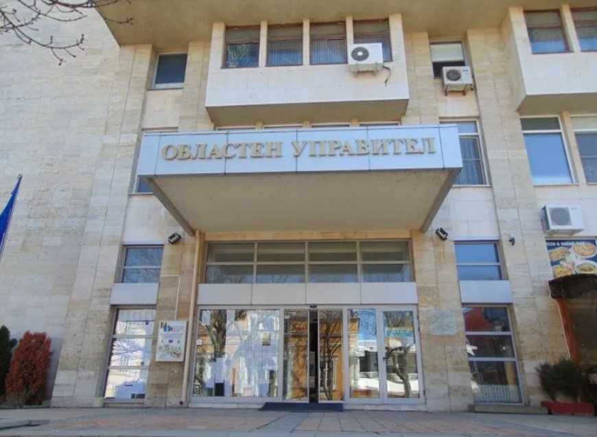 Областният управител оспорва в съда увеличението на заплатите, гласувано от Общински съвет град Добрич