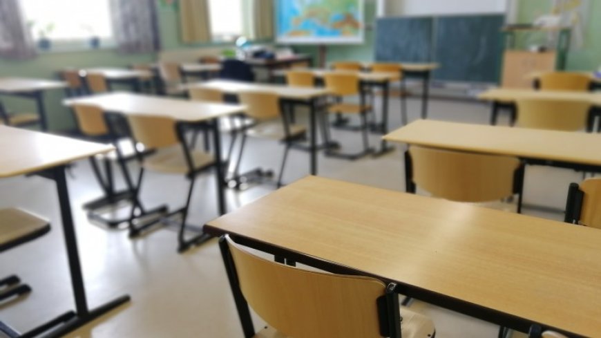 Националното външно оценяване по БЕЛ в 10 клас остава на 10 юни, но в 11.00 часа