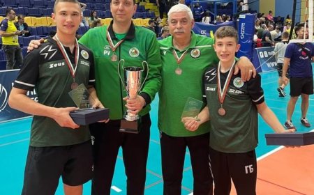 Волейбол: Николай Иванов най-добър нападател, а Георги Бойчев най-добро либеро на Държавното първенство за юноши старша възраст