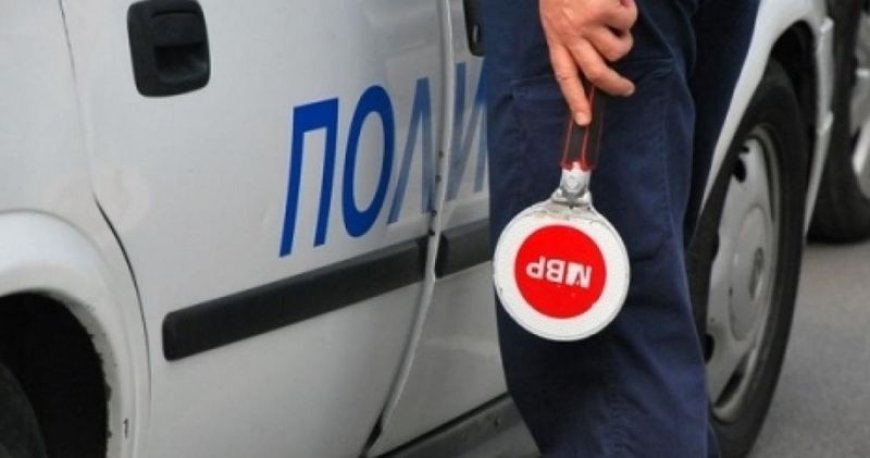 Полицаи откриха близо 5 грама хероин в „Мерцедес“ в Добрич
