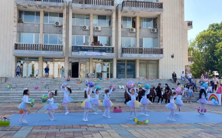 Флашмоб по повод 50 годишния юбилей на детска градина „Първи юни”