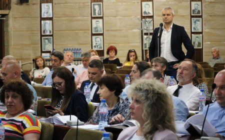 Напрежение в общинския съвет в началото на днешното заседание