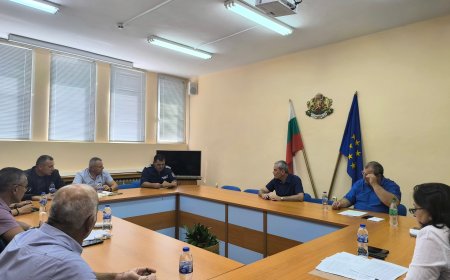 Готовността за защита на населението при пожари се обсъди на работна среща в Областна администрация