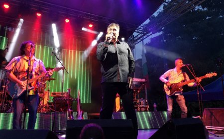 Веселин Маринов представи новия си албум в Каварна