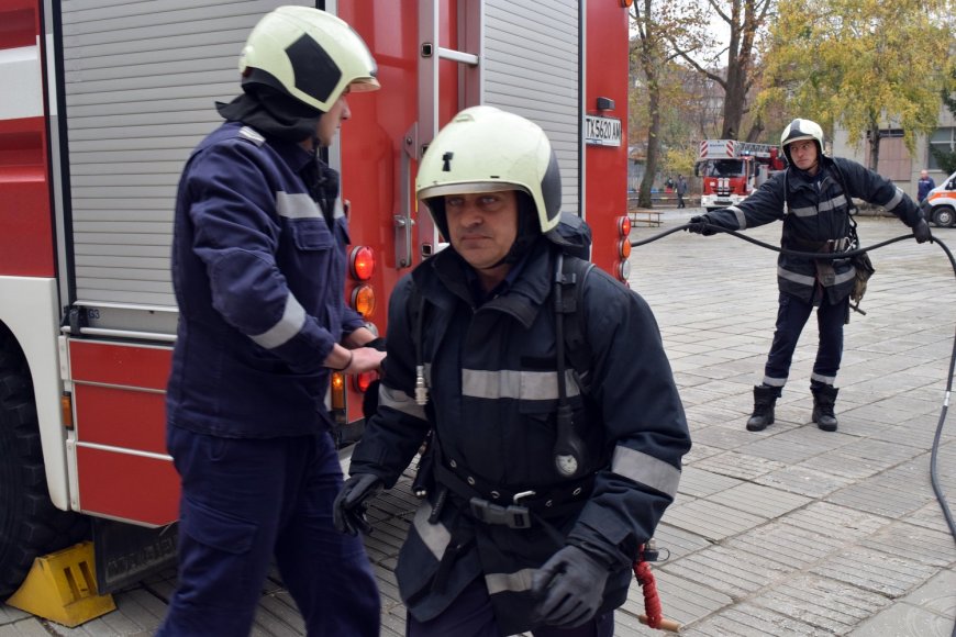 75-годишен мъж пострада при пожар в Каварна