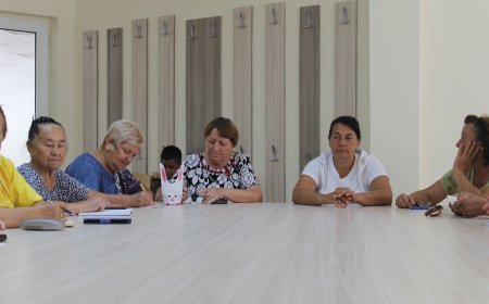 Работна среща с читалищни секретари и председатели на пенсионерски клубове от община Крушари
