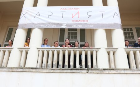Пленер „Хартията – Същност и намеса“ 2024 завършва с изложба в ХГ - Добрич