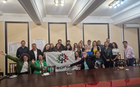 Среща под наслов „Диалог за младежта в Добрич“ се проведе в Община Добрич