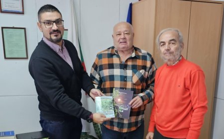 Сдружението на писателите с дарение към „МБАЛ-Добрич“ АД