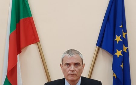 Областният управител на Добрич с поздрав по случай Деня на народните будители