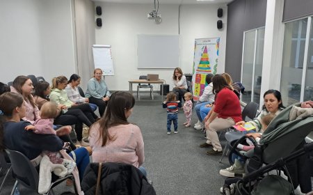 Пета среща на „Училище за родители“ в Добрич: Акцент върху ранното детско развитие и детския сън