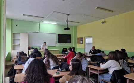 Административен съд – Добрич с инициатива за информираност по темата за кибертормоза