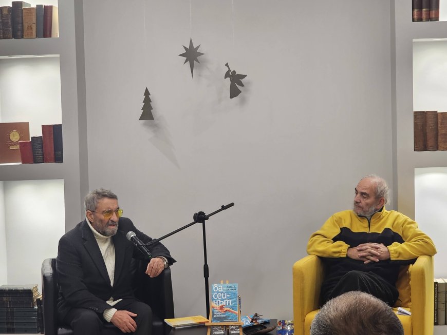 В Добрич беше представена книгата „Басейнът, както и други разкази за любовта“ на Ангел Г. Ангелов