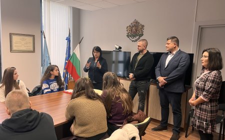 Учениците от ОУ „Йордан Йовков" посетиха общинската администрация в Каварна