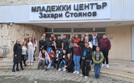 Регионална среща за правата на човека в Добрич събра младежи от различни училища