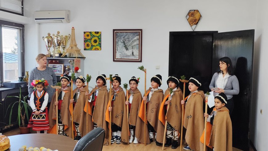 Малки коледари от Тервел наричаха за здраве и благоденствие