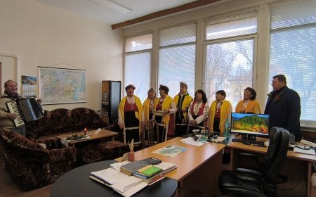 Областният управител поздрави медиците от АГ отделение на добричката болница за Бабинден