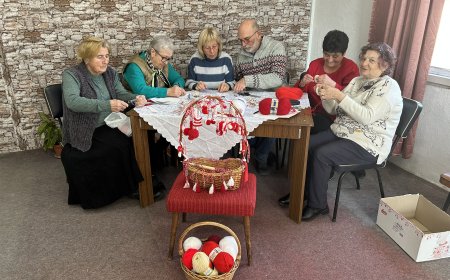 Във Вранино майсториха мартеници