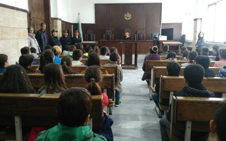 Дългогодишният съдия в Окръжен съд – Добрич Калина Димитрова се пенсионира