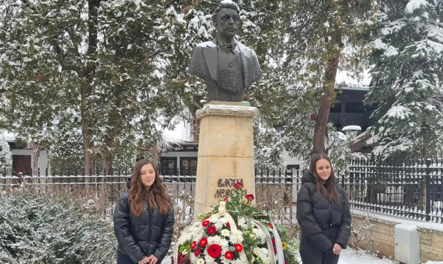 Добрич се поклони пред делото и живота на Апостола на свободата