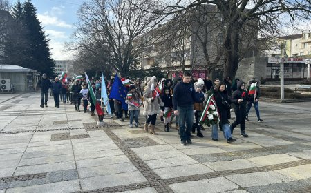 Елена Балтаджиева: 147 години носим и предаваме родолюбие