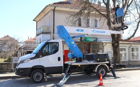 Община Генерал Тошево се сдоби с нова автовишка
