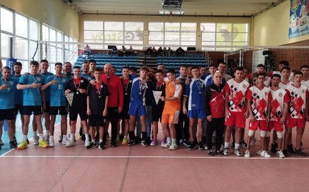 ПМГ „Иван Вазов” първи в ученическите игри по волейбол за 11-12 клас