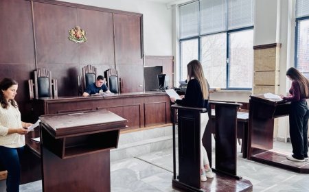 Гимназисти участват в симулативни съдебни процеси