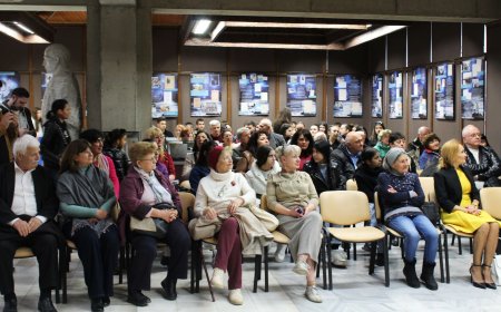 Младите актьори на „Зорница“ представиха „Планета любов“ в Дом-паметник „Йордан Йовков“