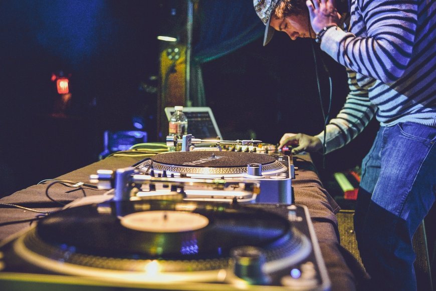 Днес е Международният ден на DJ-я