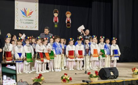 Малките танцьори от ДГ „Славейче“ с Гран При от фолклорен конкурс в Шумен