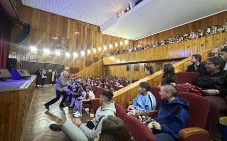 "Светът е хубав, светът е чудесен, светът има нужда от моята песен" – музикално пътешествие за деца в Добрич