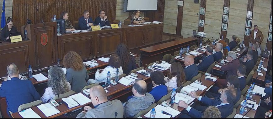 В Общинския съвет на Добрич вече ще има политически групи и съюзи
