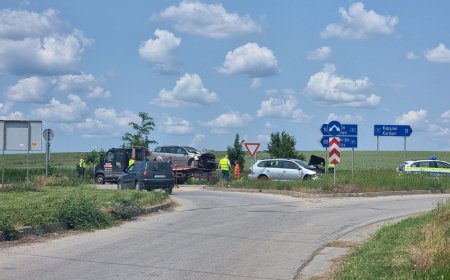 Жена е с фрактура на ръката след катастрофа в Добрич