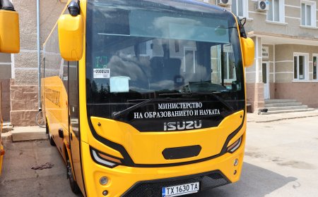 Нов училищен автобус за децата от община Генерал Тошево