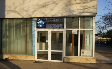 Двама служители на ВиК Добрич са задържани за престъпление по служба