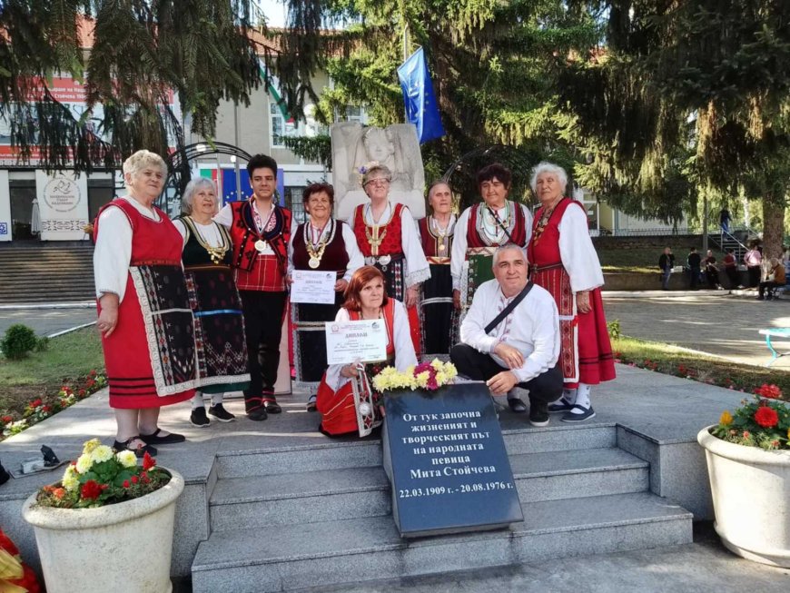 Награди за самодейните певчески групи на Каварна